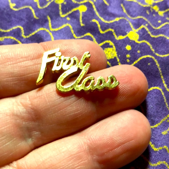 “First Class” Gold Tone Lapel Pin - Picture 2 of 3